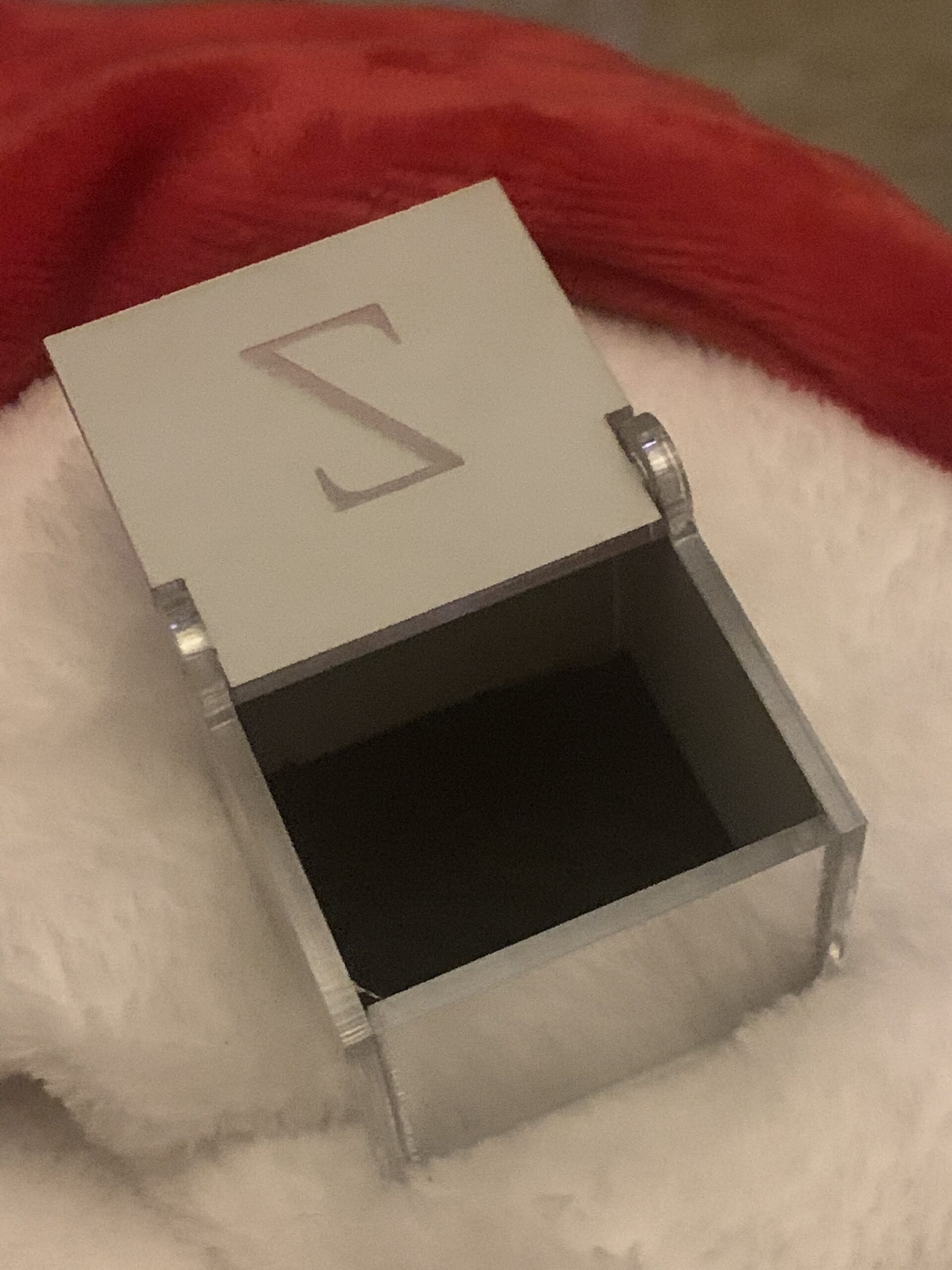 13C14083-9483-4625-81B8-D775331527AD